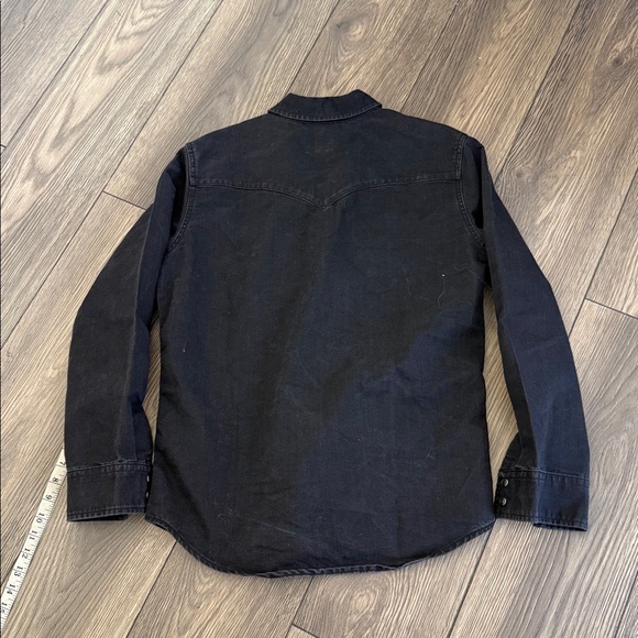 Teodora Western Shirt in size medium Black
LEVI'S - Picture 12 of 16